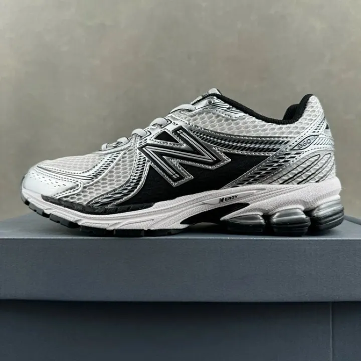 NB 860 in Silver